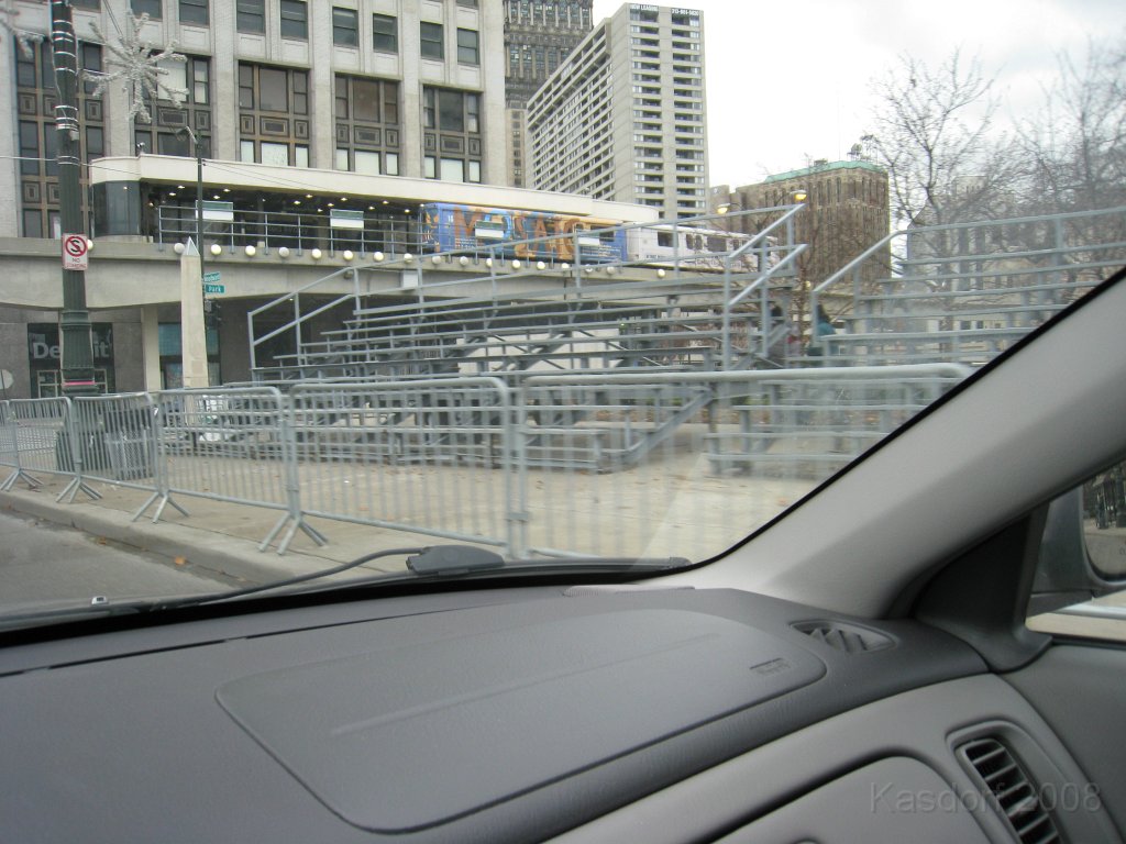 Detroit Turkey Trot 2008 10K 0065.jpg - The Detroit Turkey Trot 10K 2008, the 26th. running. Downtown Detroit Michigan. A balmy 22 degrees that morning. Race time of 58:24 for the 6.23 miles.